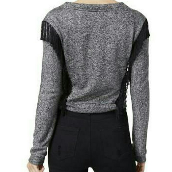 NWT Cozy Fringe Crop Sweater Grey Black Size L - Picture 1 of 6